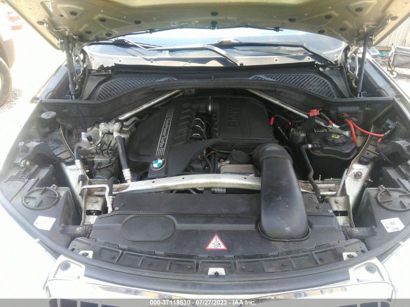 2014 BMW X5 XDRIVE35I - 5UXKR0C53E0K52031