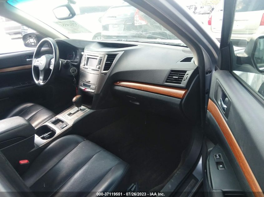 2013 SUBARU OUTBACK 2.5I LIMITED - 4S4BRCKC4D3288919