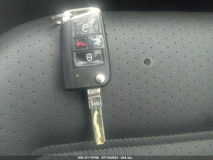 2016 VOLKSWAGEN GOLF TSI SE - 3VW217AU1GM031021