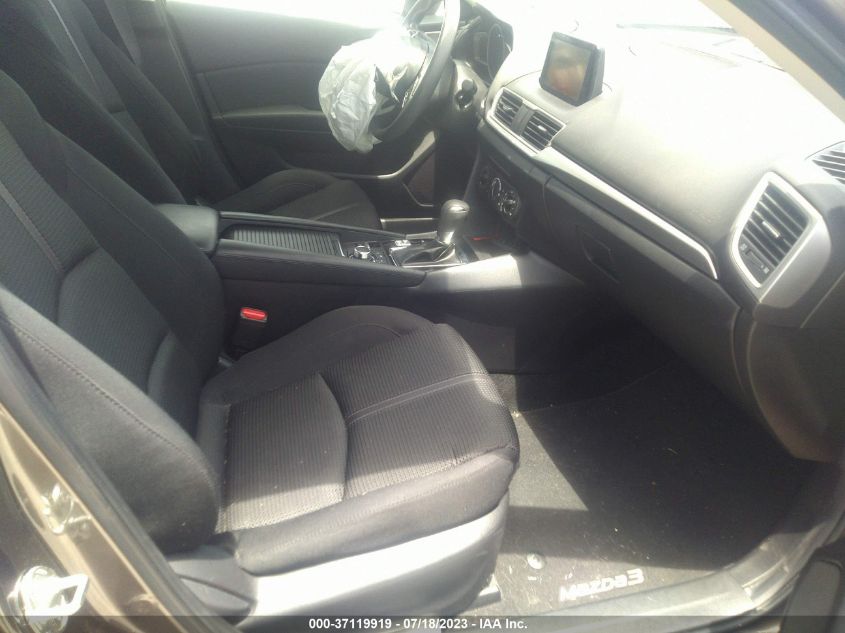 2018 MAZDA MAZDA3 4-DOOR SPORT - 3MZBN1U72JM161324