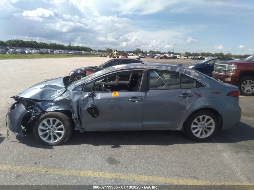 2022 TOYOTA COROLLA XLE - 5YFFPMAE5NP379582