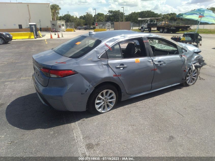 2022 TOYOTA COROLLA XLE - 5YFFPMAE5NP379582