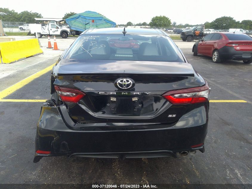 2022 TOYOTA CAMRY SE - 4T1G11AK1NU643938