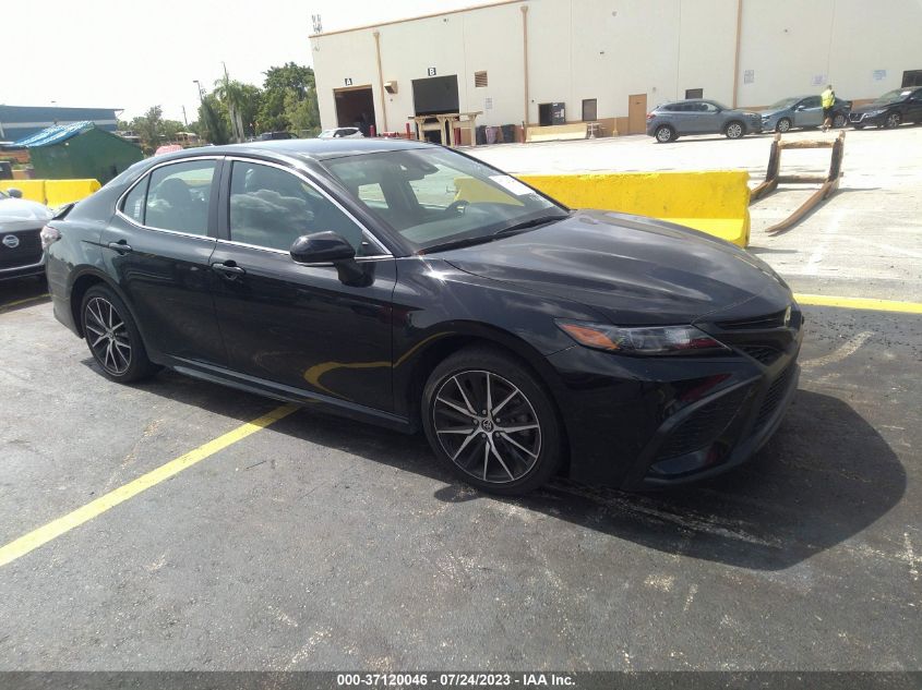 2022 TOYOTA CAMRY SE - 4T1G11AK1NU643938