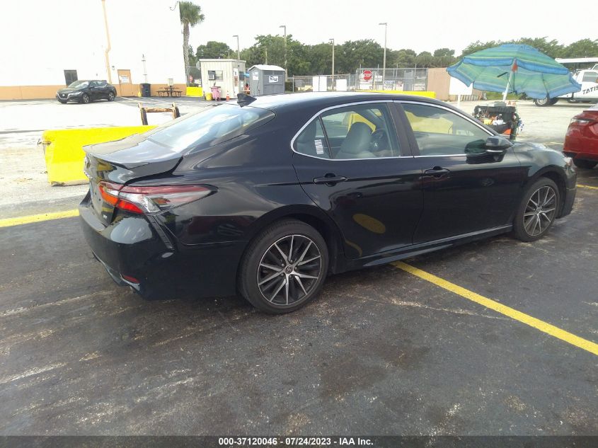 2022 TOYOTA CAMRY SE - 4T1G11AK1NU643938