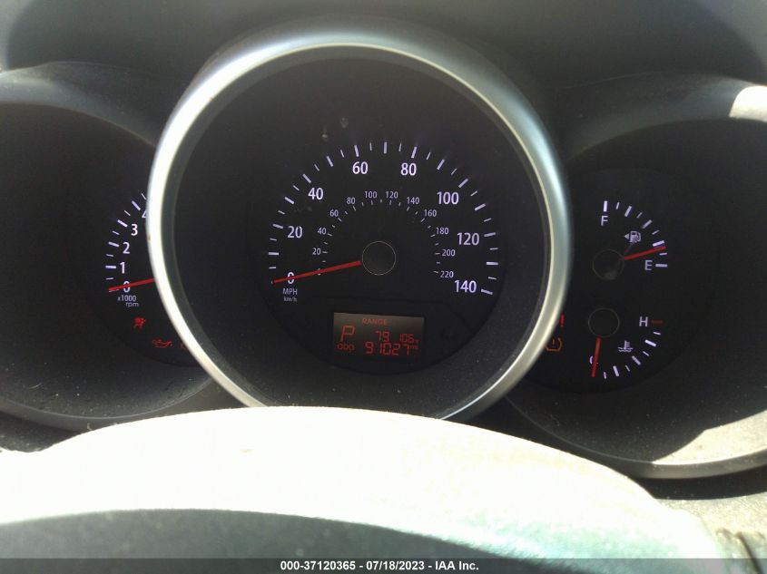 2013 KIA SOUL + - KNDJT2A67D7494655
