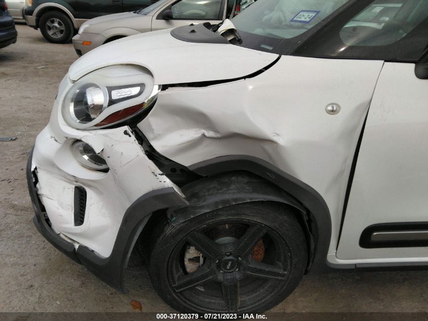 2015 FIAT 500L TREKKING - ZFBCFADH2FZ031131