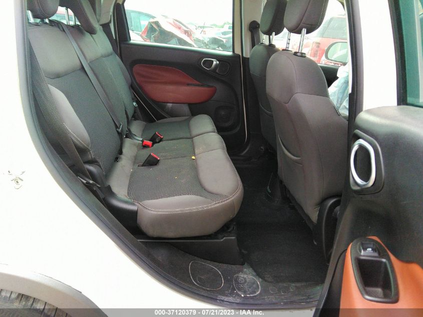 2015 FIAT 500L TREKKING - ZFBCFADH2FZ031131