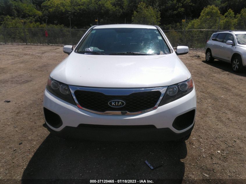 2013 KIA SORENTO LX - 5XYKT3A11DG333736