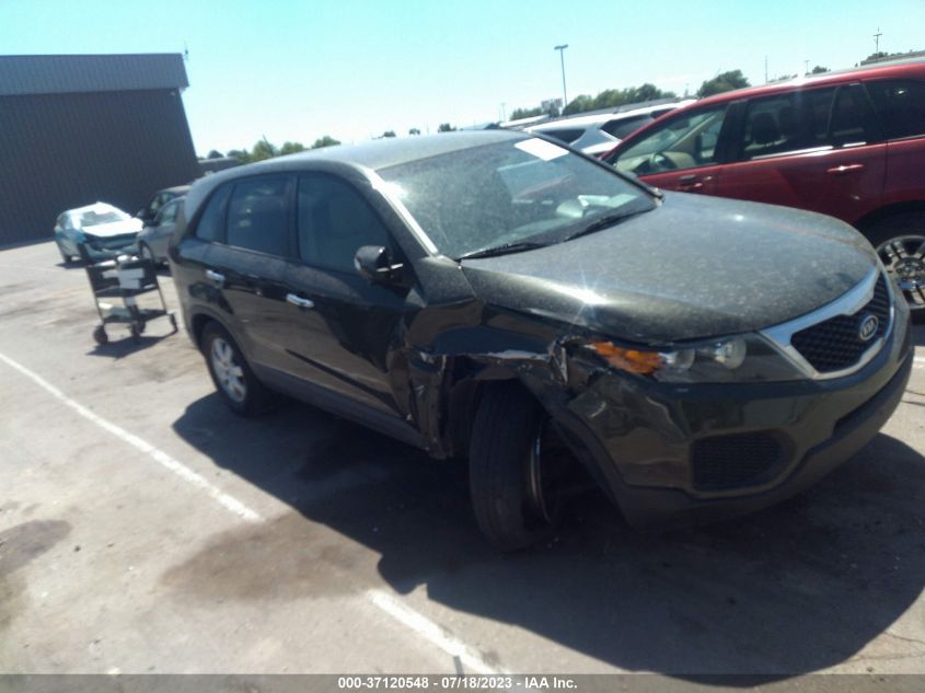 2013 KIA SORENTO LX - 5XYKTCA67DG319397