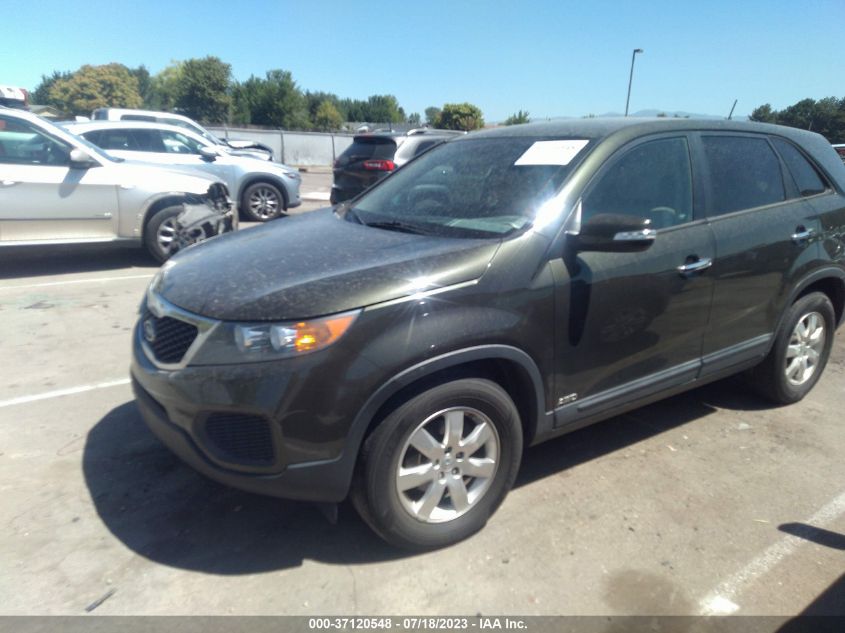 2013 KIA SORENTO LX - 5XYKTCA67DG319397