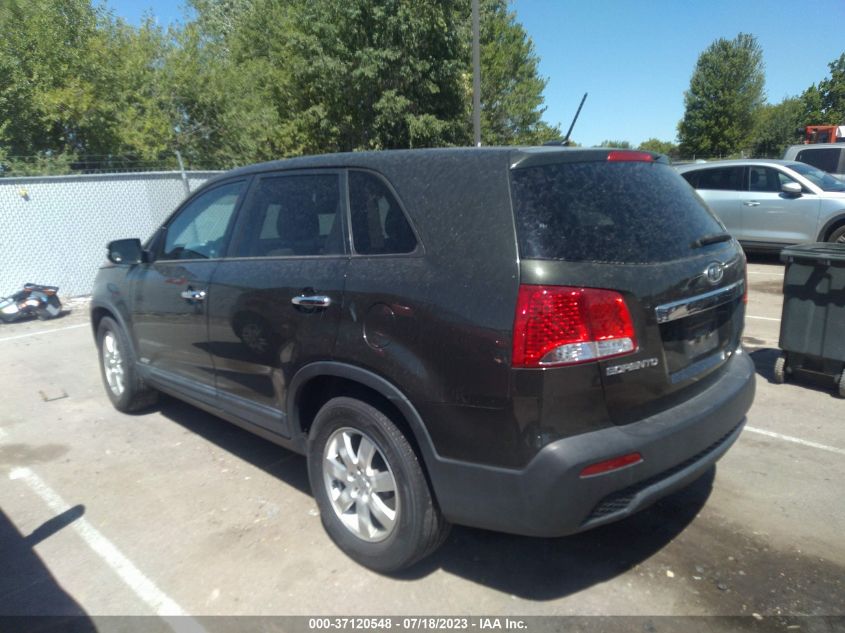 2013 KIA SORENTO LX - 5XYKTCA67DG319397