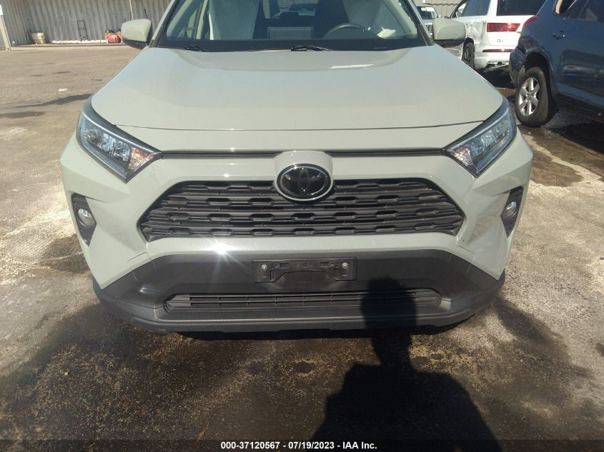2019 TOYOTA RAV4 XLE - JTMW1RFV7KD013516