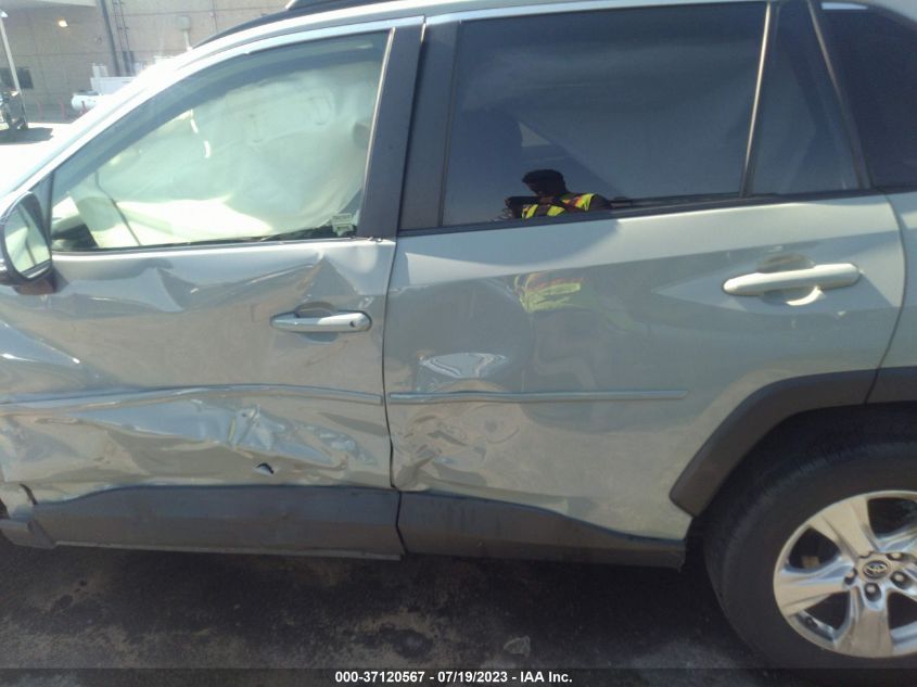2019 TOYOTA RAV4 XLE - JTMW1RFV7KD013516