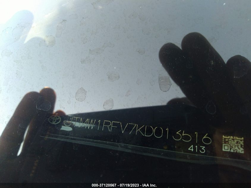 2019 TOYOTA RAV4 XLE - JTMW1RFV7KD013516