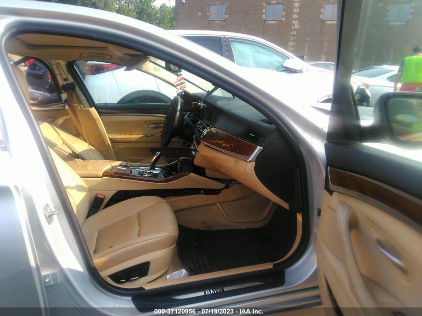 2013 BMW 528I - WBAXG5C57DD229009
