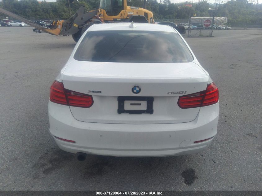 2015 BMW 3 SERIES 320I XDRIVE - WBA3C3G50FNT51264
