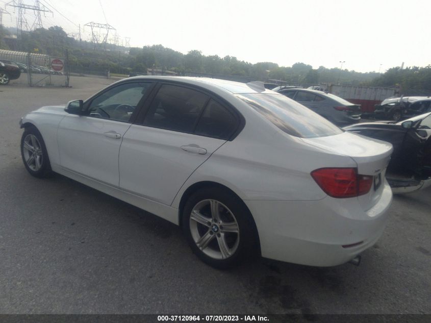 2015 BMW 3 SERIES 320I XDRIVE - WBA3C3G50FNT51264