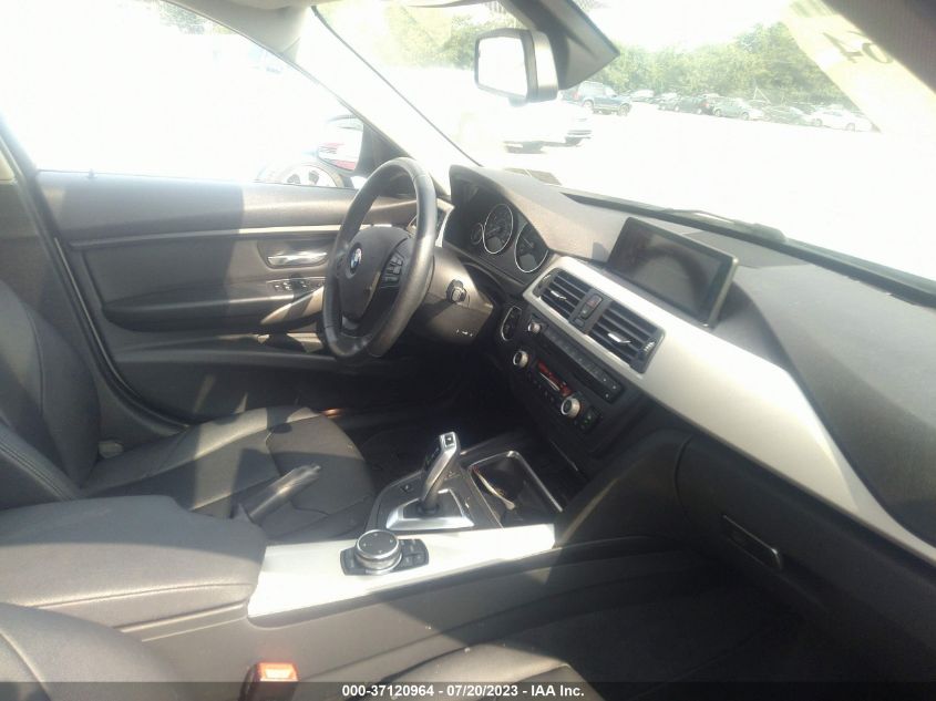 2015 BMW 3 SERIES 320I XDRIVE - WBA3C3G50FNT51264