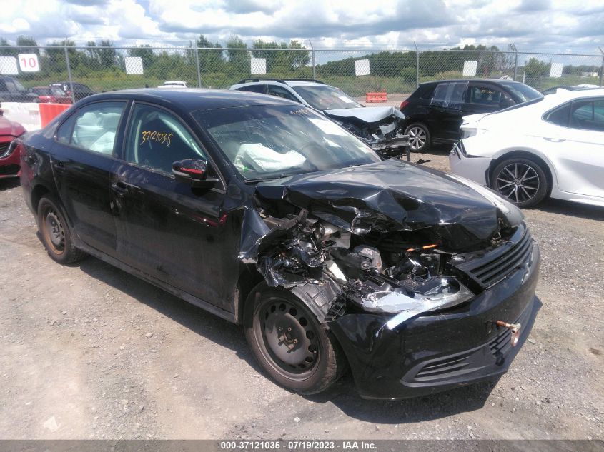 2014 VOLKSWAGEN JETTA SEDAN SE - 3VWB17AJ2EM329189