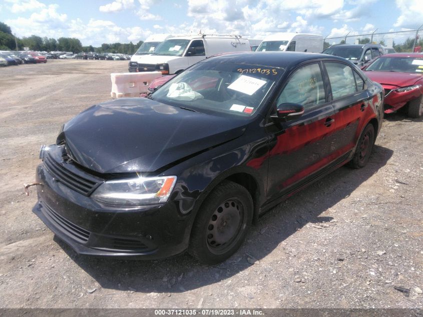 2014 VOLKSWAGEN JETTA SEDAN SE - 3VWB17AJ2EM329189