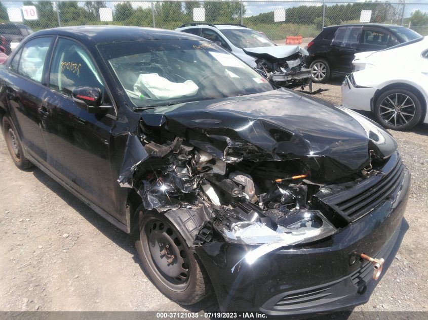 2014 VOLKSWAGEN JETTA SEDAN SE - 3VWB17AJ2EM329189