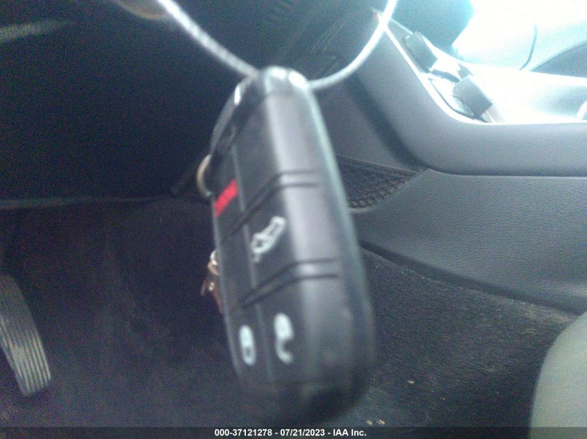 2019 DODGE CHALLENGER SXT - 2C3CDZAG1KH688174