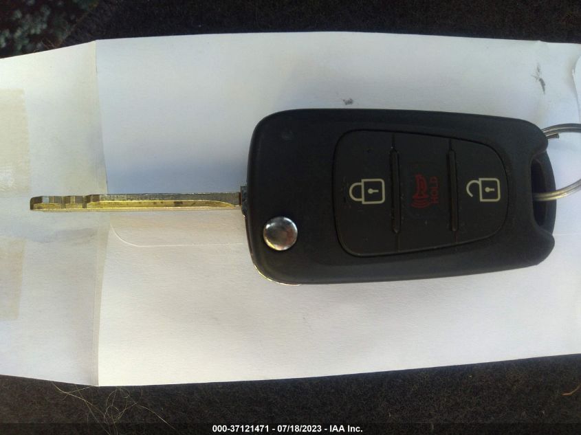 2013 KIA SOUL + - KNDJT2A66D7619547