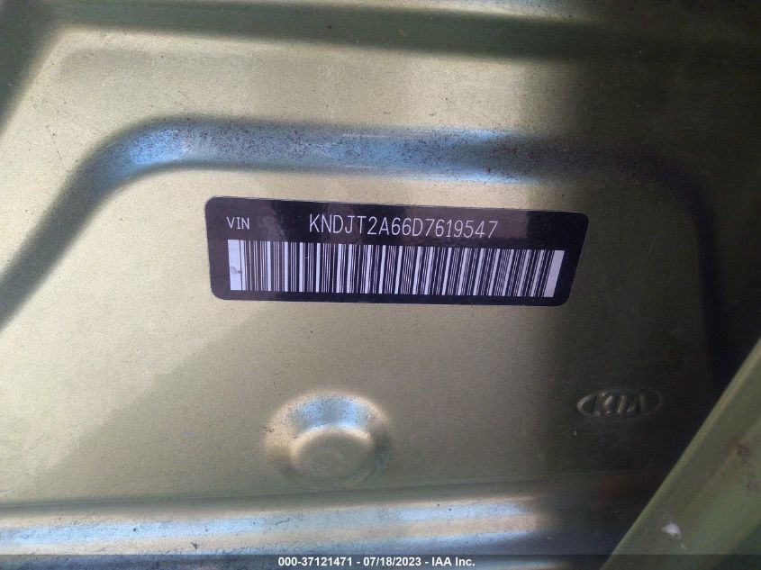 2013 KIA SOUL + - KNDJT2A66D7619547
