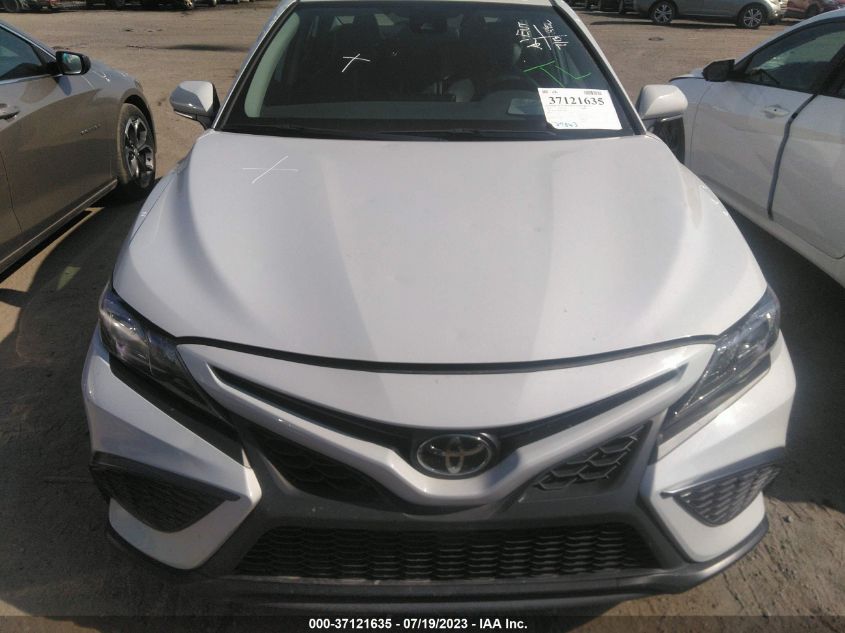 2022 TOYOTA CAMRY SE/SE NIGHT SHADE - 4T1G11AK4NU054902
