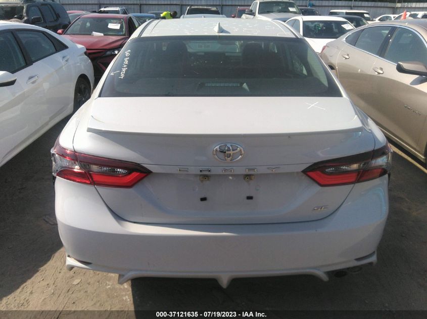 2022 TOYOTA CAMRY SE/SE NIGHT SHADE - 4T1G11AK4NU054902