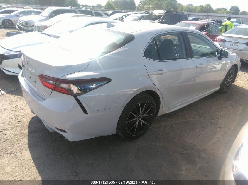 2022 TOYOTA CAMRY SE/SE NIGHT SHADE - 4T1G11AK4NU054902