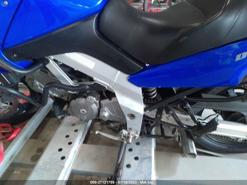 2004 SUZUKI DL650 K JS1VP54A942101768