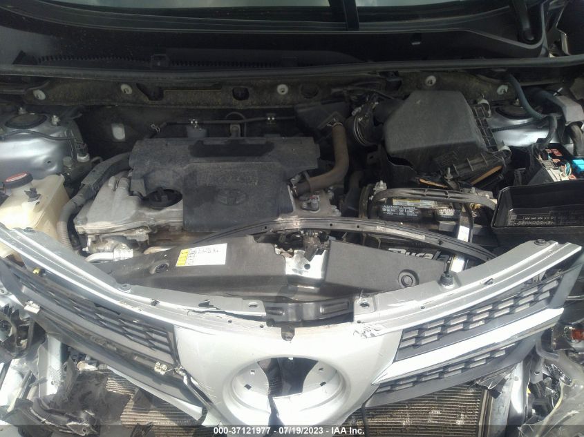 2015 TOYOTA RAV4 LE - JTMZFREV9FD075540