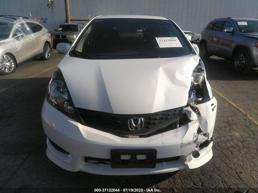 2013 HONDA FIT SPORT - JHMGE8H50DC062628