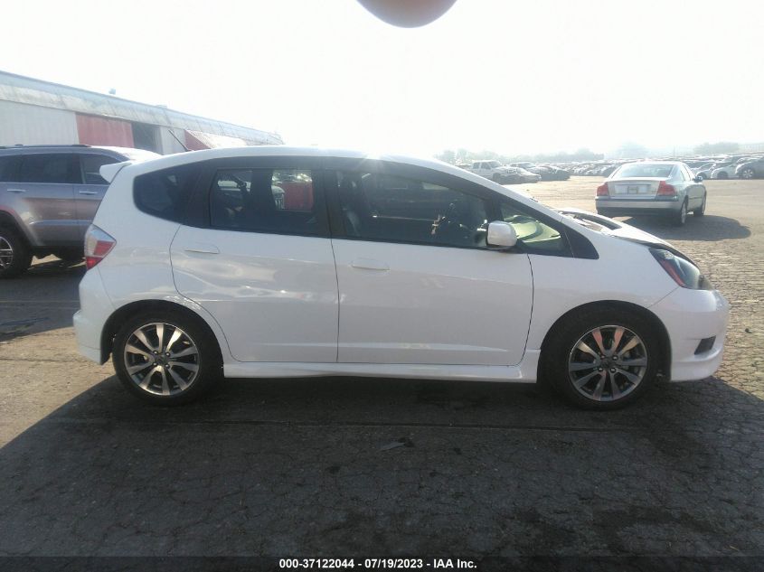 2013 HONDA FIT SPORT - JHMGE8H50DC062628