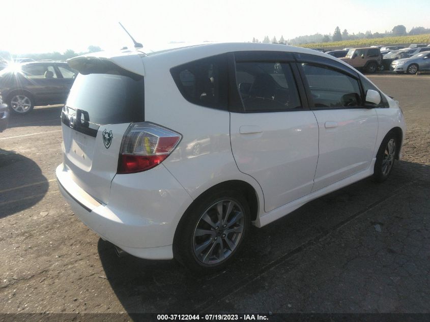2013 HONDA FIT SPORT - JHMGE8H50DC062628