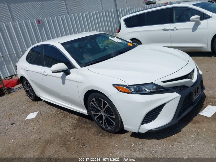 2018 TOYOTA CAMRY LE/SE/XLE/L - 4T1B11HK2JU084796