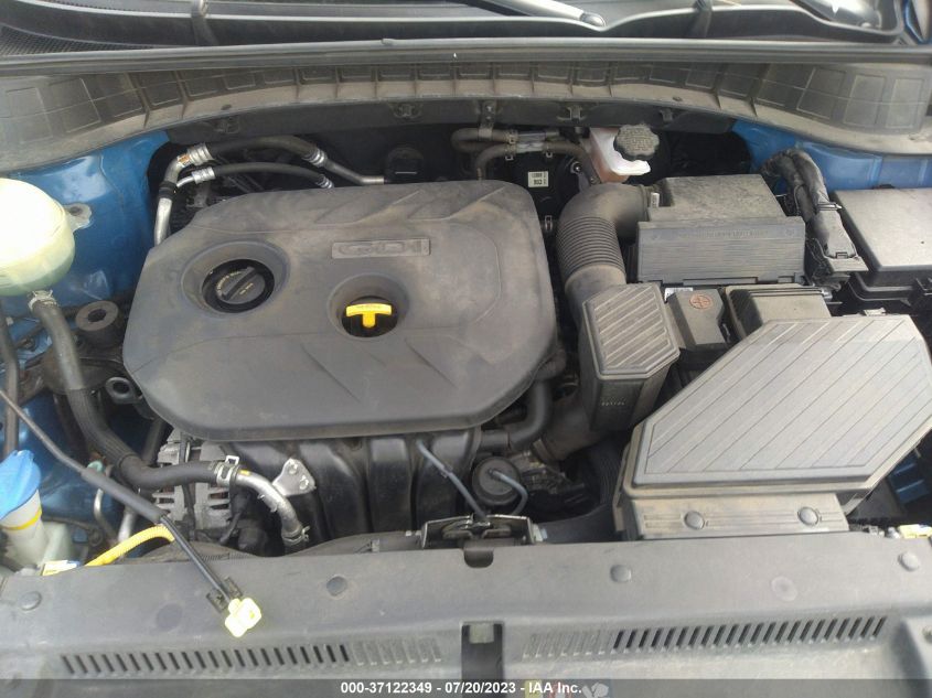 2016 HYUNDAI TUCSON LIMITED/SPORT AND ECO/SE - KM8J33A40GU120801