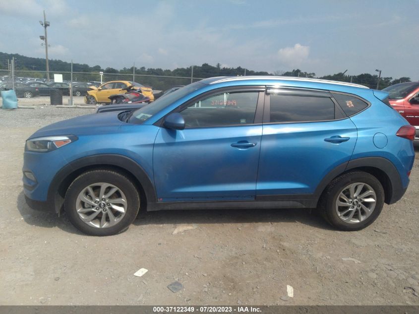 2016 HYUNDAI TUCSON LIMITED/SPORT AND ECO/SE - KM8J33A40GU120801