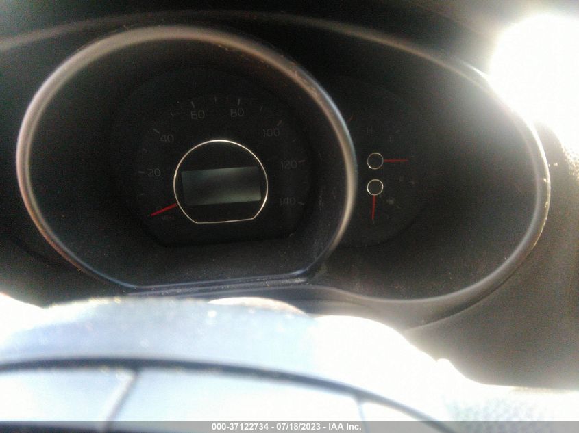 2015 KIA SOUL + - KNDJP3A54F7178571