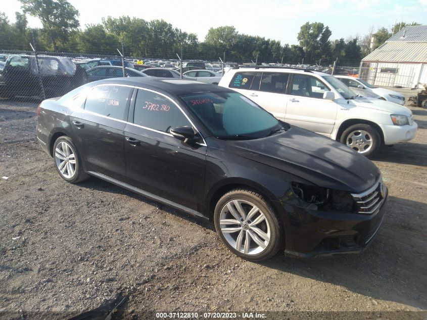 2018 VOLKSWAGEN PASSAT SE - 1VWBA7A33JC003513