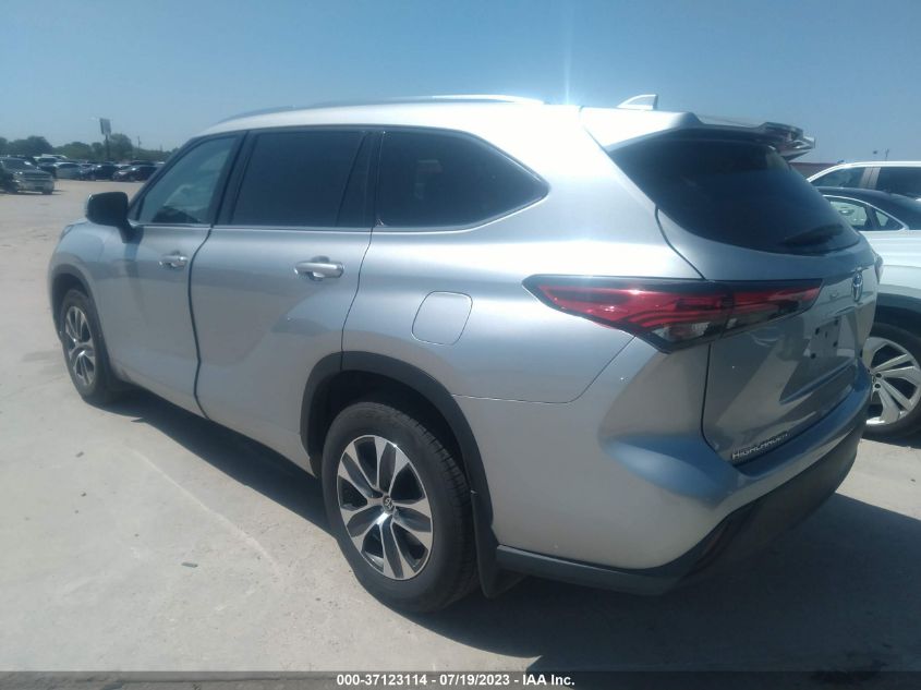 2021 TOYOTA HIGHLANDER XLE - 5TDGZRBH7MS117900