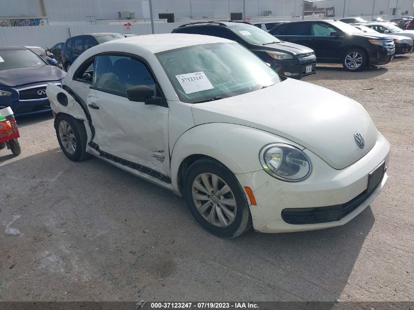 2013 VOLKSWAGEN BEETLE COUPE 2.5L ENTRY - 3VWFP7AT1DM645473