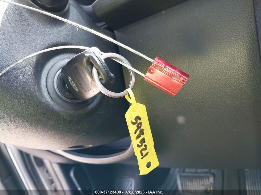 2013 KIA SOUL + - KNDJT2A60D7589591