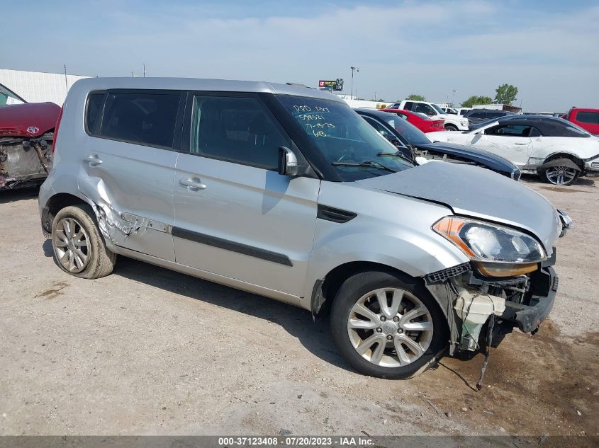 2013 KIA SOUL + - KNDJT2A60D7589591