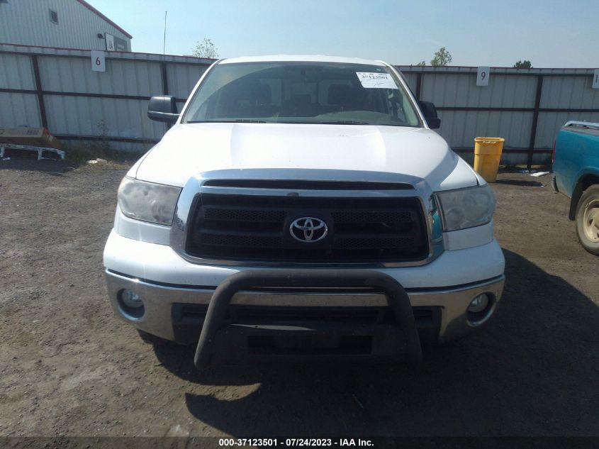 2013 TOYOTA TUNDRA 4WD TRUCK - 5TFUM5F16DX048313