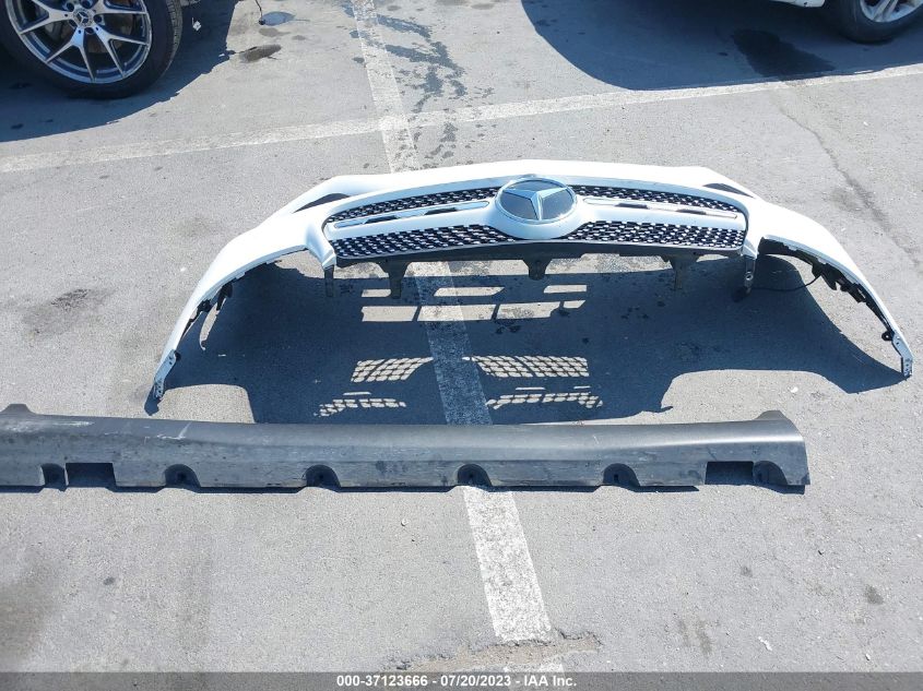 2020 MERCEDES-BENZ GLC GLC 300 - W1N0J8EB5LF782439