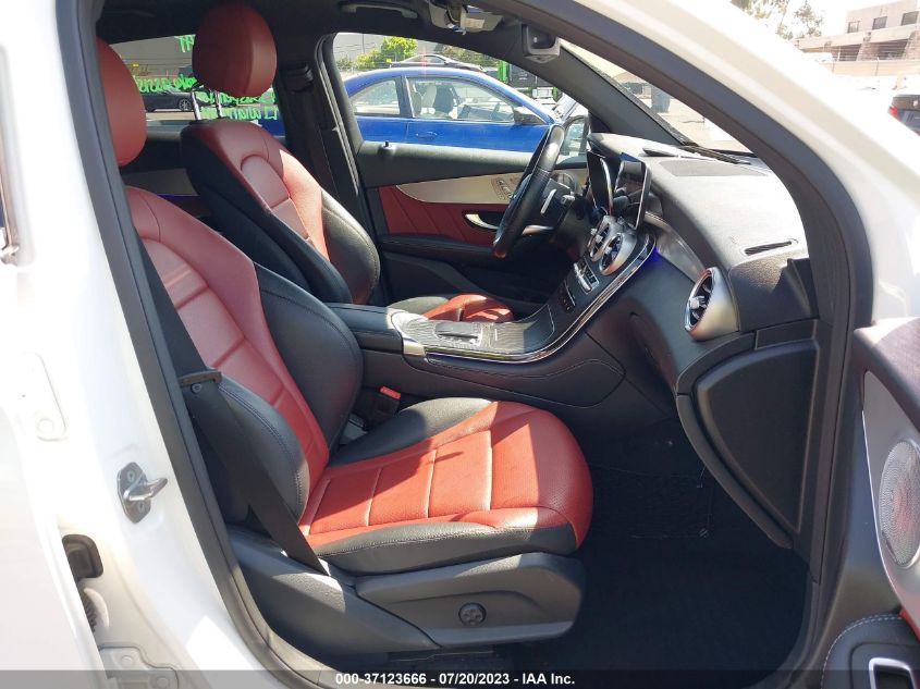 2020 MERCEDES-BENZ GLC GLC 300 - W1N0J8EB5LF782439