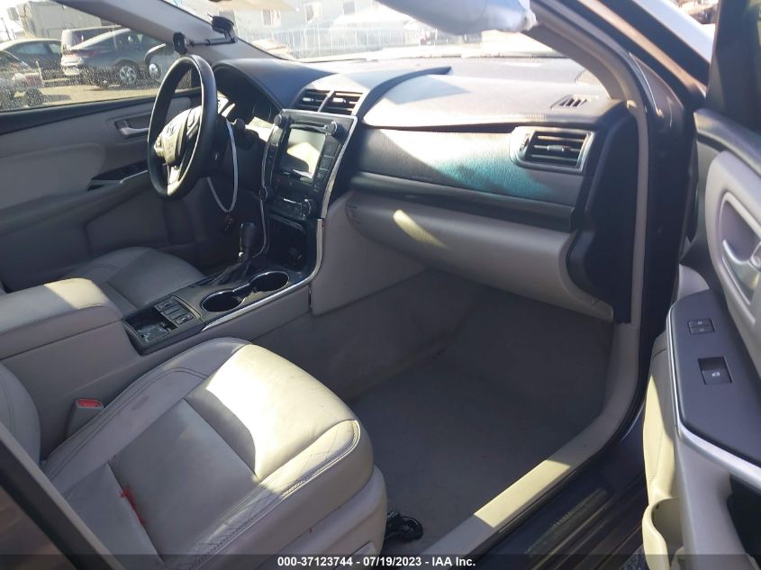 2015 TOYOTA CAMRY HYBRID LE/XLE/SE - 4T1BD1FK2FU142519